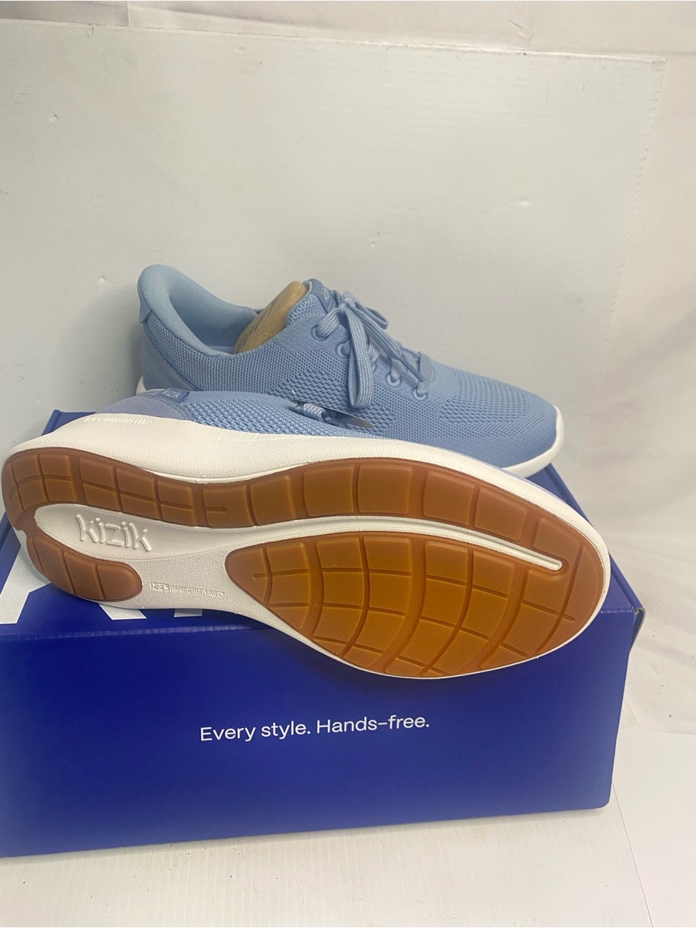 Kizik Women's 8.5 Athletic Sneakers - Light Blue - Picture 2 of 7